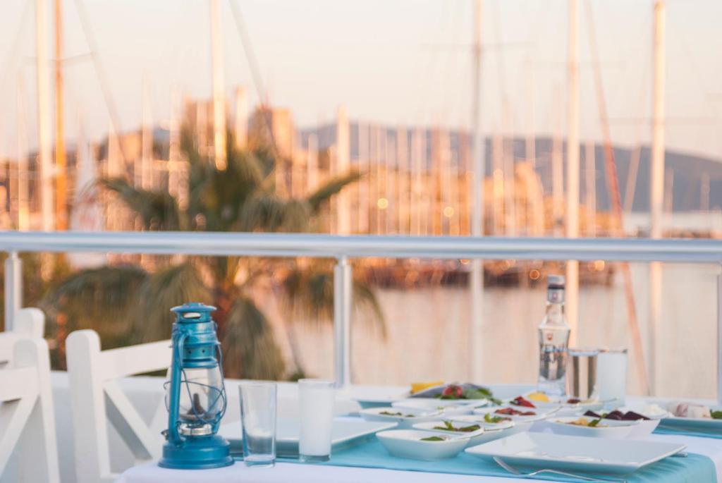 Akkan Hotel Marina (Adults Only) Bodrum Eksteriør bilde